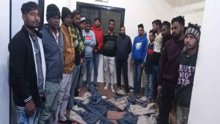 ईरानी डेरे पर देर रात गोपनीय तरीके से पहुंची पुलिस, हिरासत में लिए गए 20 संदिग्ध