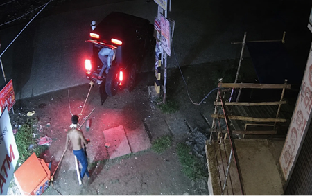 थार से बांधी रस्सी: उखाड़ ले गए ATM, CCTV में कैद हुई वारदात