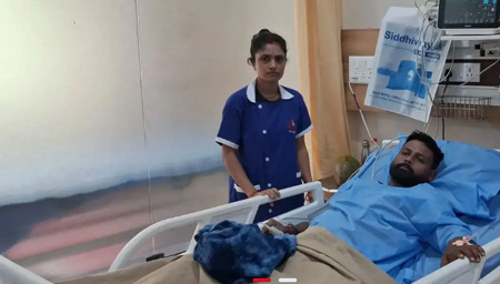 नाबालिगों का खूनी खेल : विधायक प्रतिनिधि के भतीजे समेत 4 पर चाकू से हमला