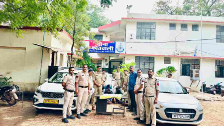 जुए के फड़ पर पुलिस की दबिश: रकम और घायलों को लेकर उठे सवाल! 17 आरोपी गिरफ्तार