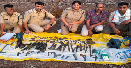 जंगल में अवैध हथियार का ‘मिनी कारखाना’: तस्कर की निशानदेही पर छापेमारी, पिस्तौल-जिंदा कारतूस जब्त