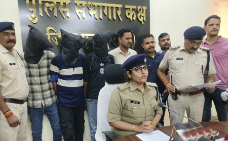 गोविन्द गार्डन में हुई चोरी का खुलासा, 16 लाख के जेवरात बरामद, ...महिला के गले से मंगलसूत्र लूटने वाले तीनों आरोपी गिरफ्तार