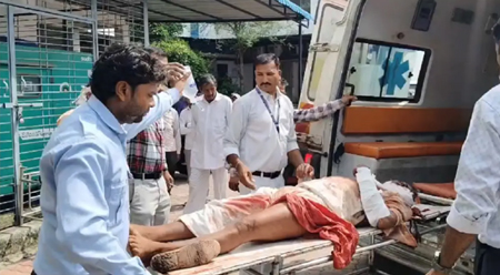आष्टा-शुजालपुर रोड पर ट्रक-बुलेरो की भीषण टक्कर, 5 की मौत, 4 गंभीर घायल