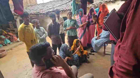 एक परिवार के 3 बच्चों की संदिग्ध मौत, पुलिस ने कब्र खोदकर निकाला शव
